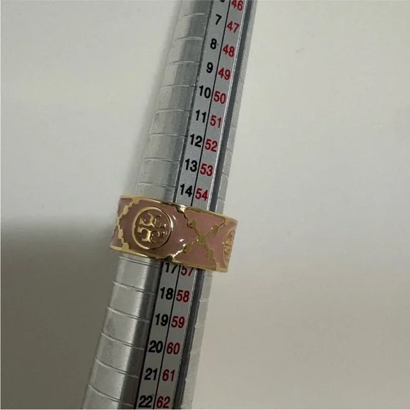 Tory Burch ring - Picture 8 of 9
